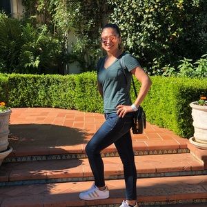 Meet your Posher, Andrea